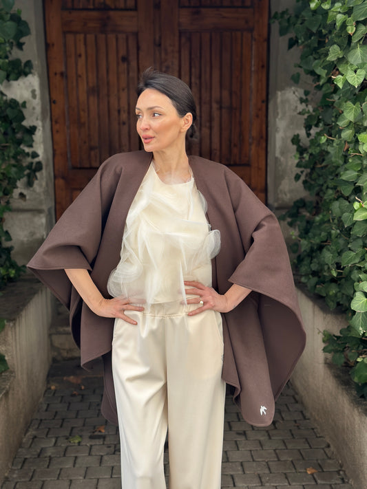 Bestseller "Handmade petals top", CREAM