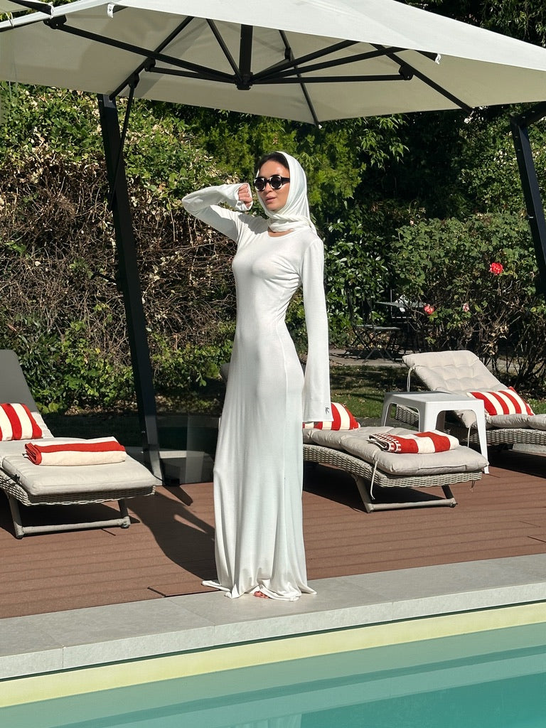 Rochie Sirenă Albă cu Eșarfă