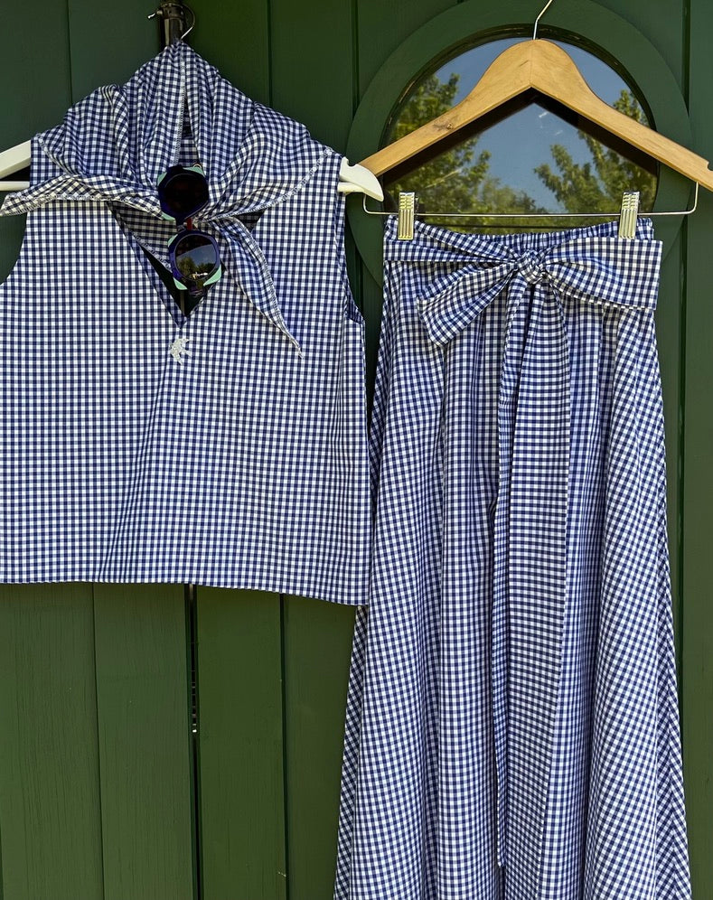 Top Gingham cu decolteu in V